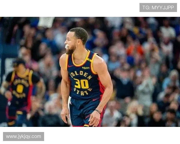 库里常规季后赛替补间隔十年 库里常规季后赛替补间隔十年