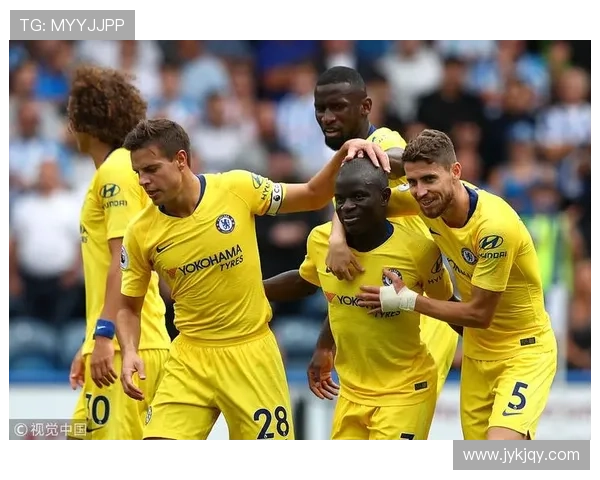 杨希处子球破门 海港双卫联手助攻